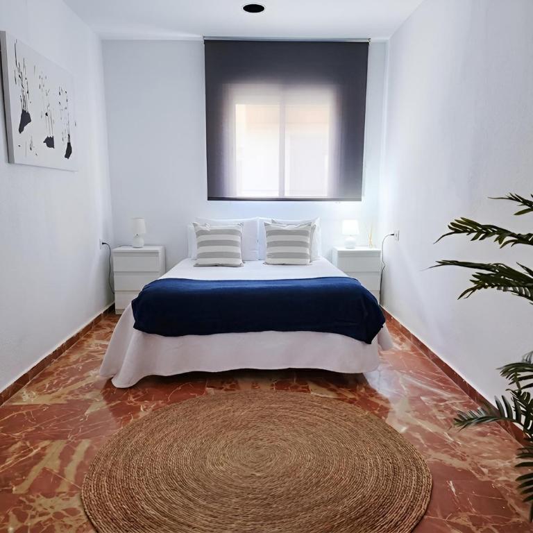 San Antón con Parking Gratis en el Centro de Granada - Three-Bedroom Apartment with Balcony - 2