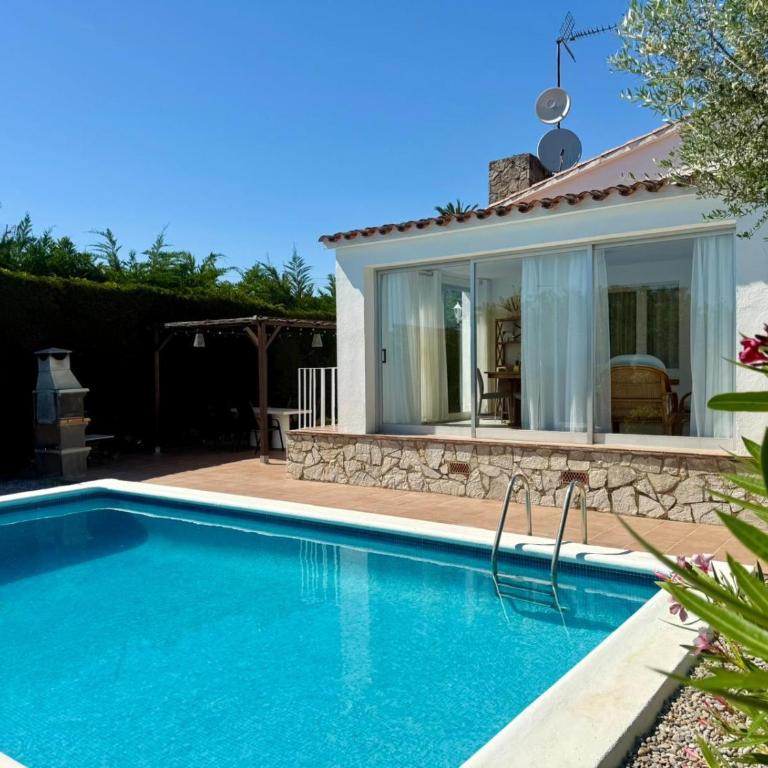 Alemanya 30 privat pool Estartit - Two-Bedroom House - 1