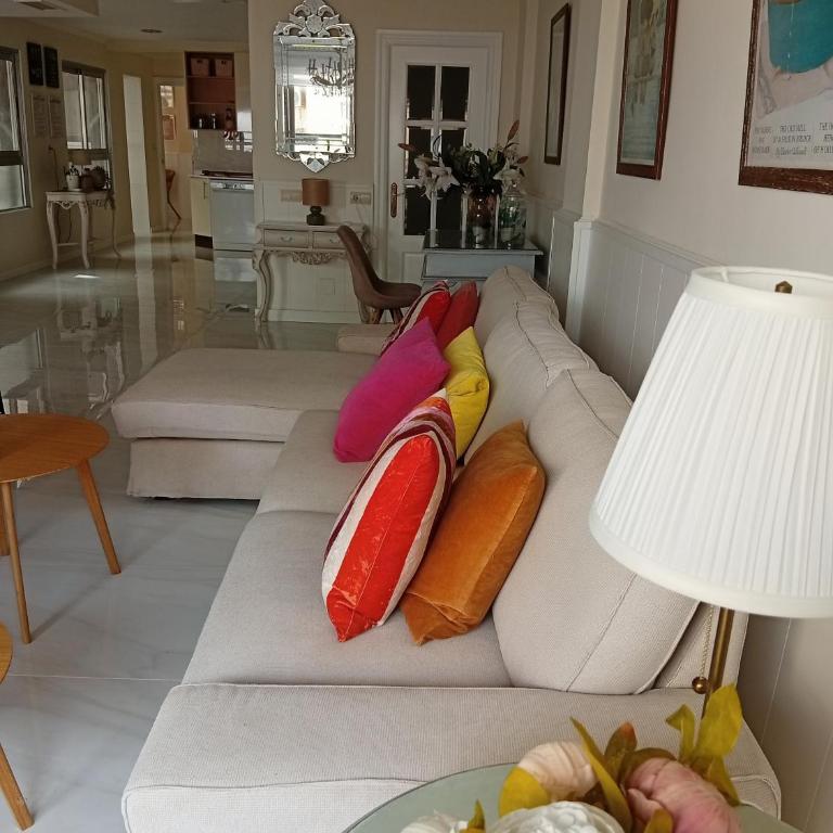 Espectacular vivienda a un minuto andando de la Playa y del Paseo marítimo en Almería - Apartment - 14