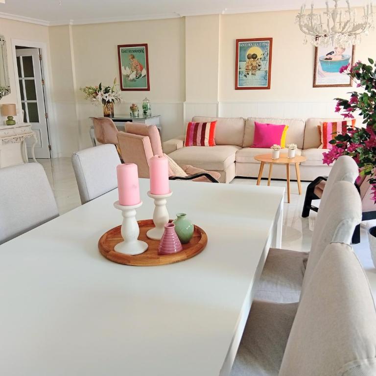 Espectacular vivienda a un minuto andando de la Playa y del Paseo marítimo en Almería - Apartment - 3