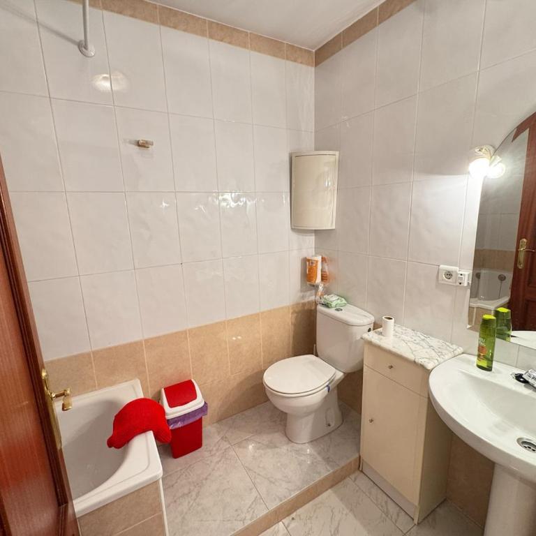Acogedor estudio con parking cerca de la playa - Apartamento de 1 dormitorio - 13