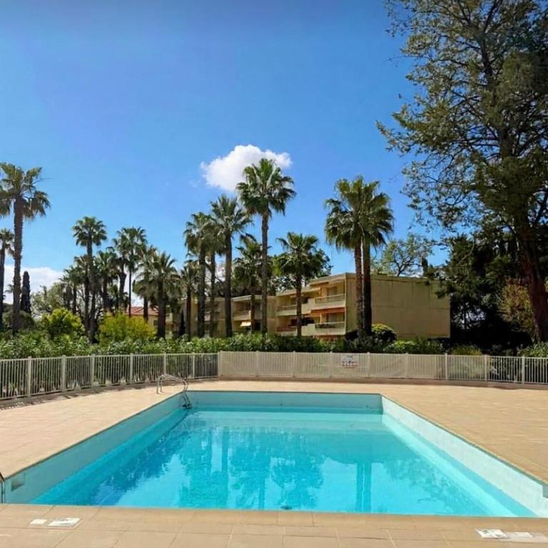 Escale Eucalyptus - Pool & Private Parking - Appartement 1 Chambre - Vue sur Jardin - 17