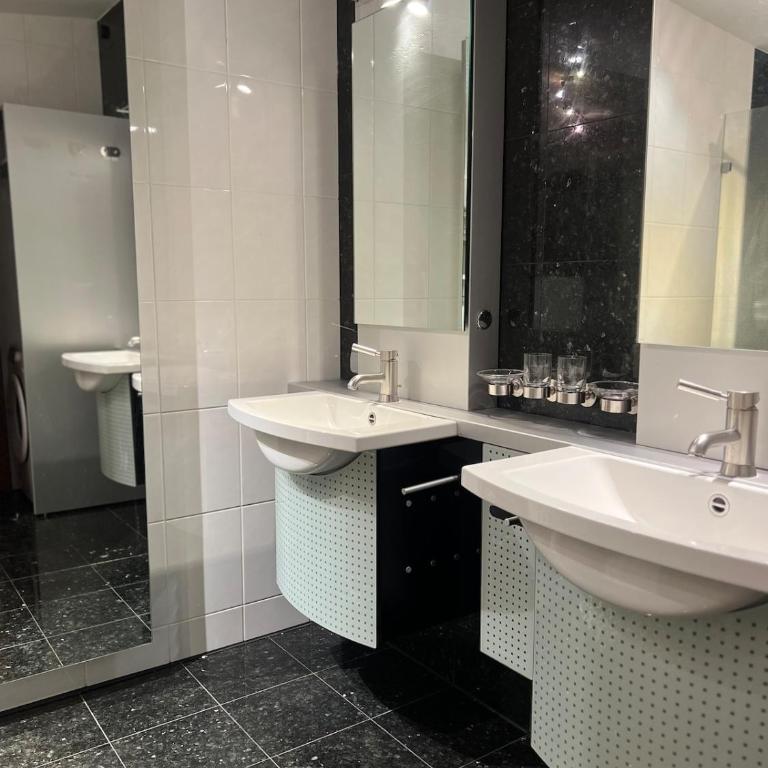 Alpine Sunlight Villa - Premium Apartment mit 5 Schlafzimmern - 15