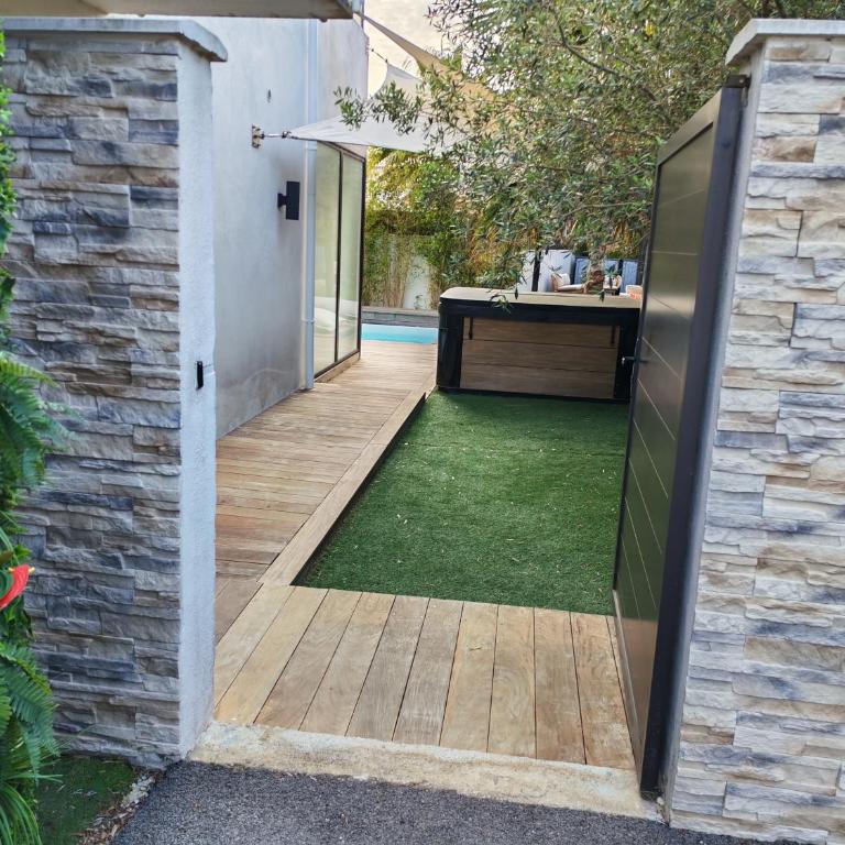 Oasis de Détente à proximité des Plages de Sanary et Bandol - Apartment mit 3 Schlafzimmern - 11