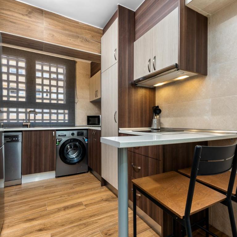 Blue Marina - Three-Bedroom Apartment - 8
