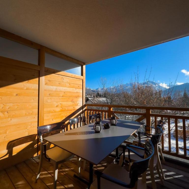 Schönblick Residence Apartments - 600m air line to AREIT gondel station - Apartment with View and Balcony - Annex Building - 6