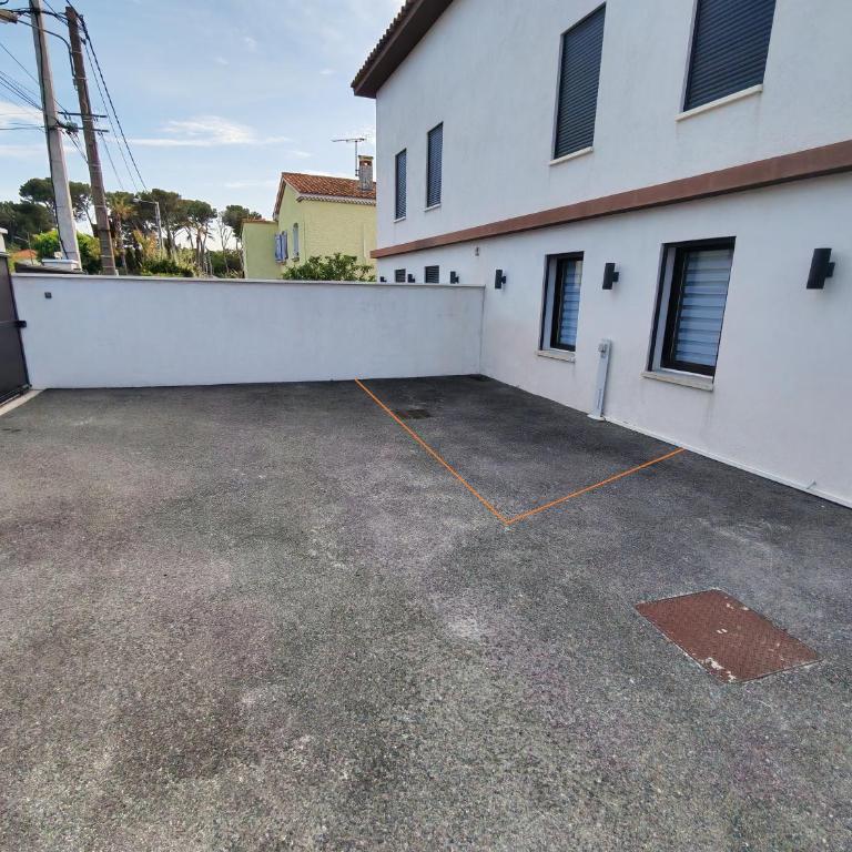 Oasis de Détente à proximité des Plages de Sanary et Bandol - Apartment mit 3 Schlafzimmern - 24