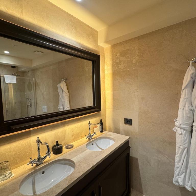 Palazzo Gambirasi Aparthotel Roma - Suite Superior King - 9