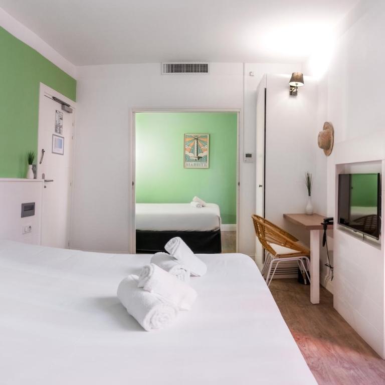 Hotel de l'Océan et restaurant - Coeur de ville - Chambre Quadruple - 8