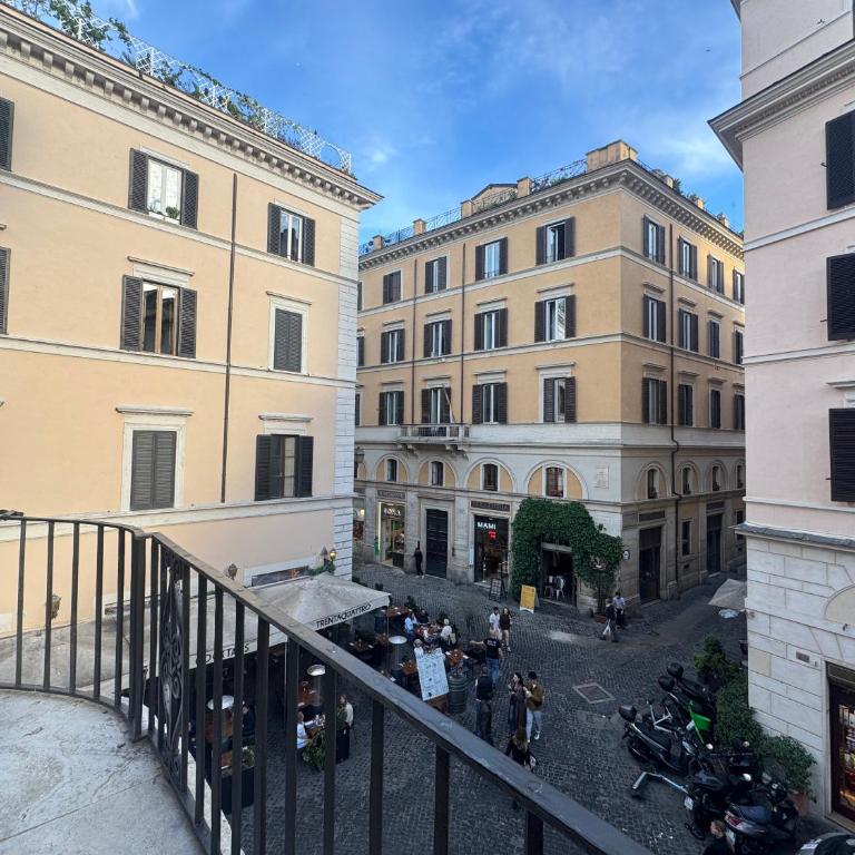 Palazzo Gambirasi Aparthotel Roma - Suite con Balcone - 10