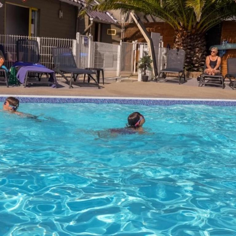 Camping 3 étoiles - Piscine - ccbgbgg - Mobile Home - 2