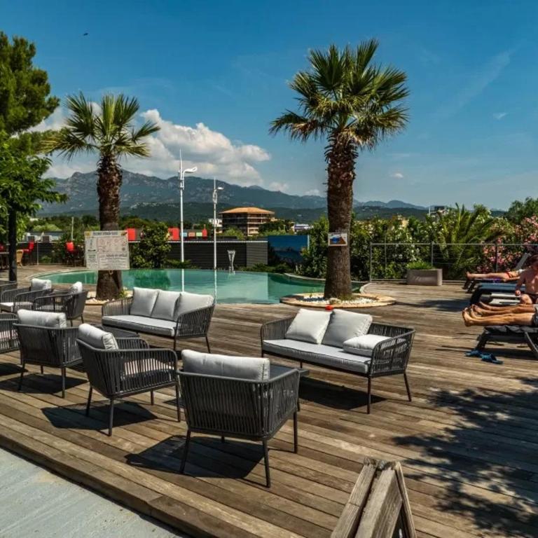 Chalet 2 étoiles - Piscine - ccbgcgc - Chalet - 10