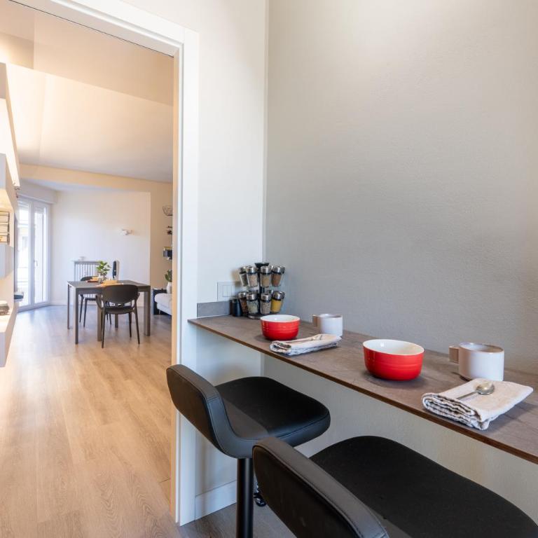 GuestHost - Parma Modern Apartment Balcony! - Appartamento con 1 Camera da Letto - 14