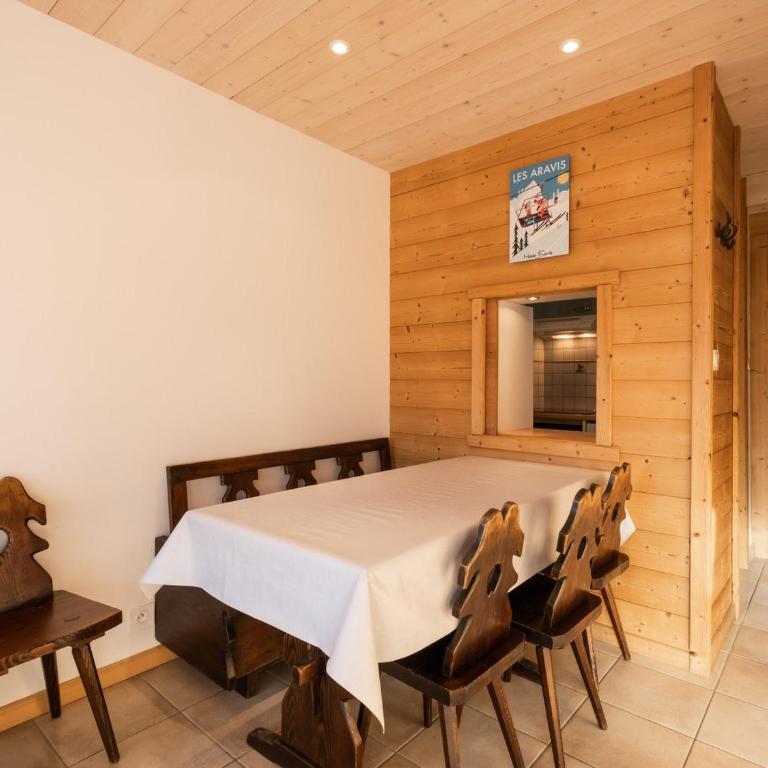 Appartement 3* proche pistes et commerces, Wi-Fi - FR-1-304-72 - Apartment - 10