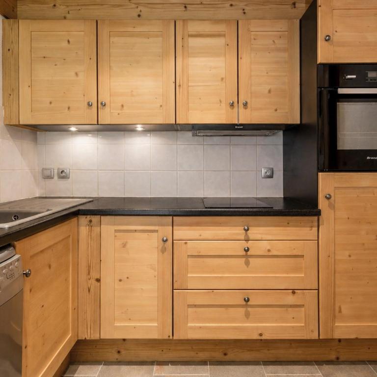 Appartement montagnard avec cheminée, animaux admis, proche pistes - FR-1-304-78 - Apartamento (4 adultos) - 11