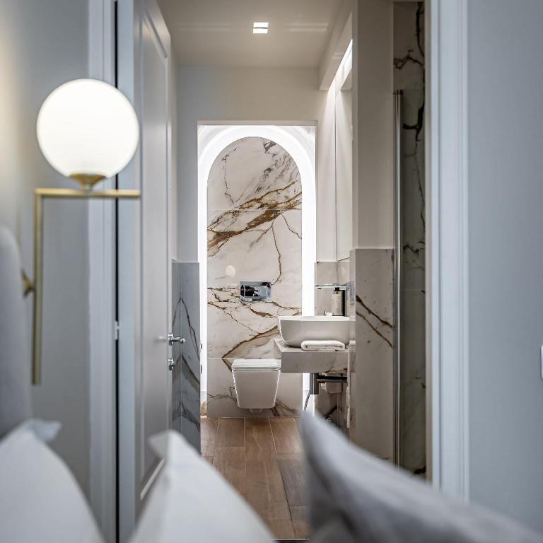 Hotel Emma Small Luxury Hotel - Superior Double Room - Separate Building - 800 mt - 1
