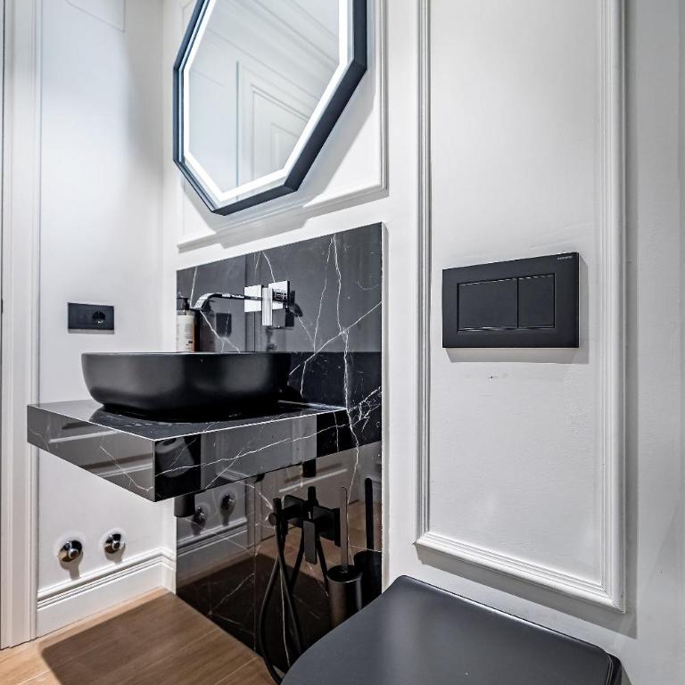 Hotel Emma Small Luxury Hotel - Superior Double Room - Separate Building - 800 mt - 10