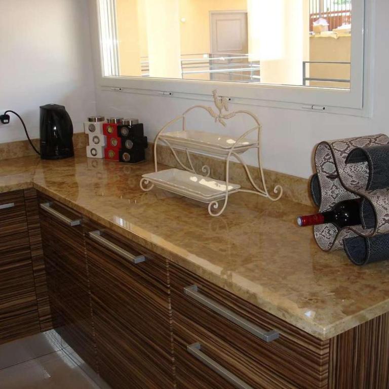 Apartment - Sleeps 4 - Parking - Pool - Sea Views - Appartement - 10