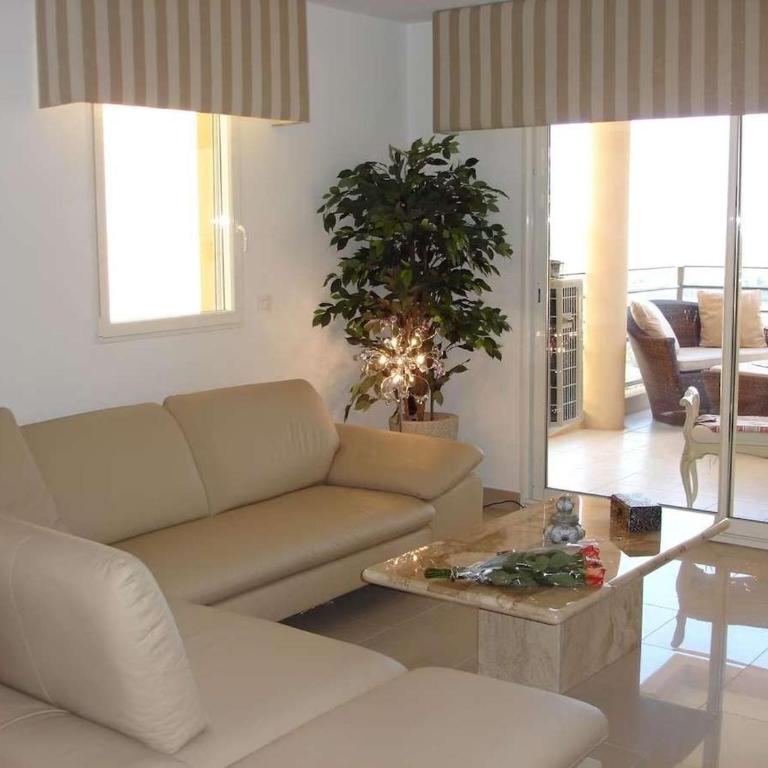 Apartment - Sleeps 4 - Parking - Pool - Sea Views - Appartement - 9