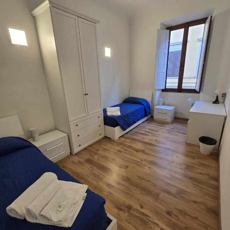 Casa Per Ferie DEGLI ANGIOLINI - Family Room with Private Bathroom - 2