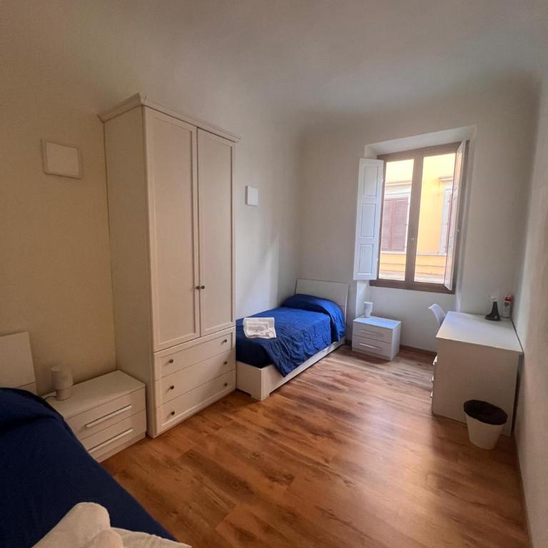 Casa Per Ferie DEGLI ANGIOLINI - Family Room with Private Bathroom - 6