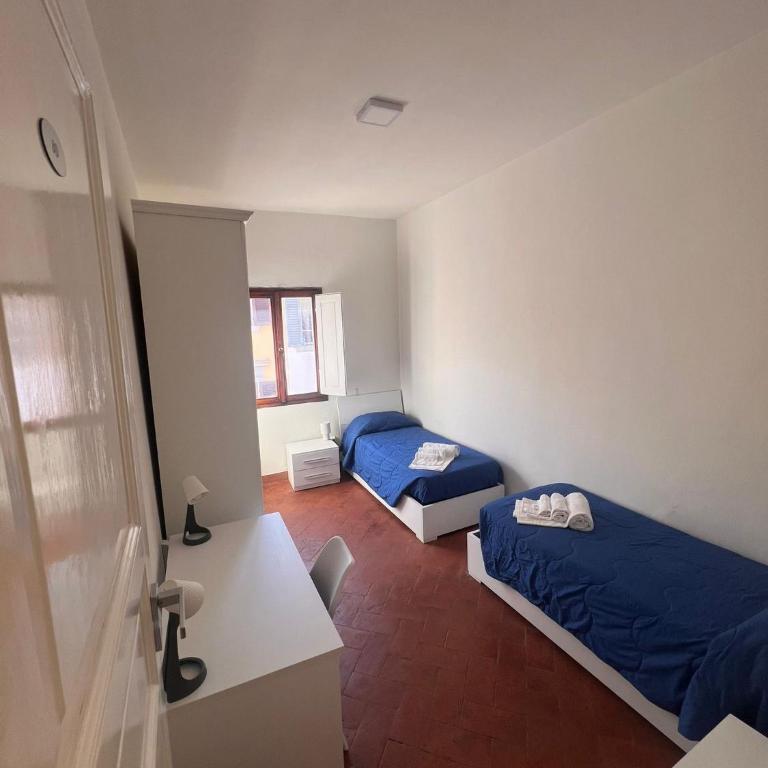 Casa Per Ferie DEGLI ANGIOLINI - Family Room with Private Bathroom - 7
