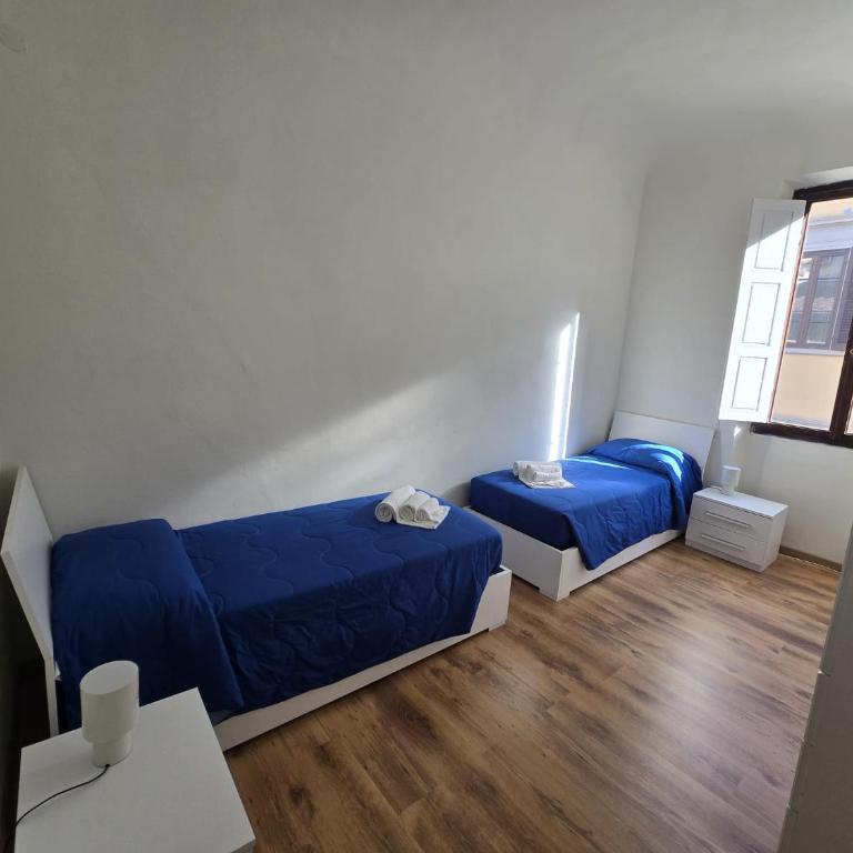 Casa Per Ferie DEGLI ANGIOLINI - Family Room with Private Bathroom - 6
