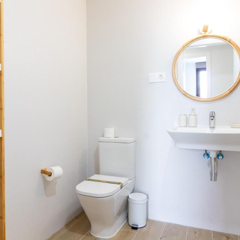 Global Vacacional, Apartamento de 4 habitaciones con piscina en Puerto de Sagunto - Four-Bedroom Standard Apartment - 17