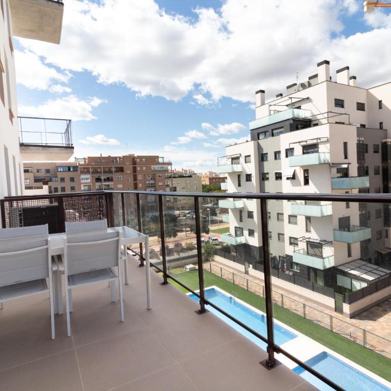 Global Vacacional, Apartamento de 4 habitaciones con piscina en Puerto de Sagunto - Four-Bedroom Standard Apartment - 21