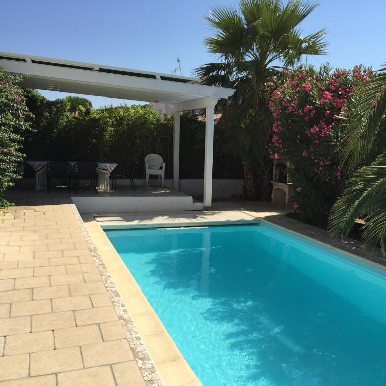 La maison de Virginie 6 a 12 personnes -300 m de la plage- vélos a disposition - Villa avec Piscine Privée - 63
