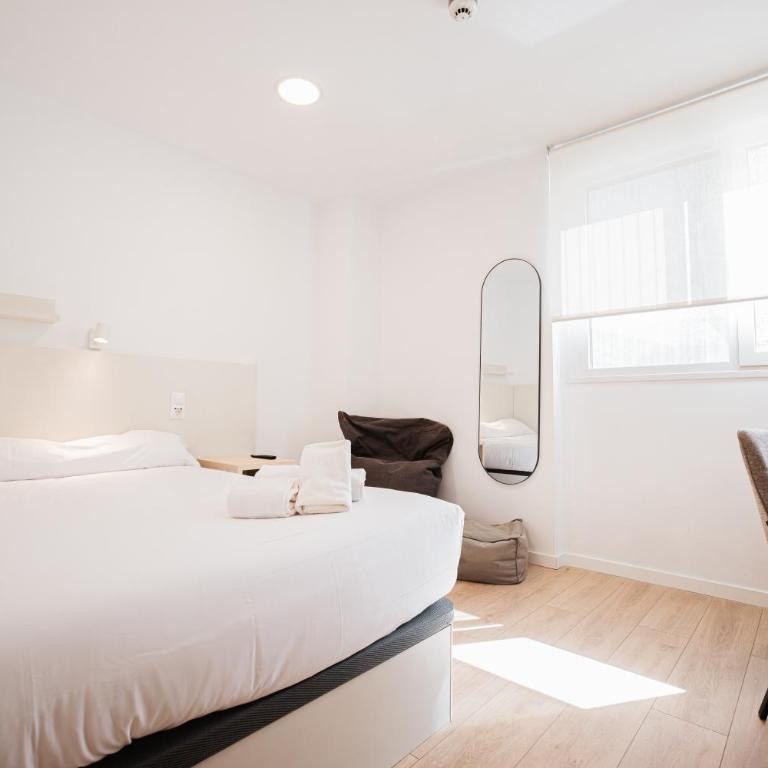 VIBE Stay Granada - Double Room - 1