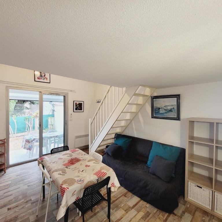 Villa pour 6 - Piscine commune - WIFI - Climatisation - Villa 3 Chambres - 10