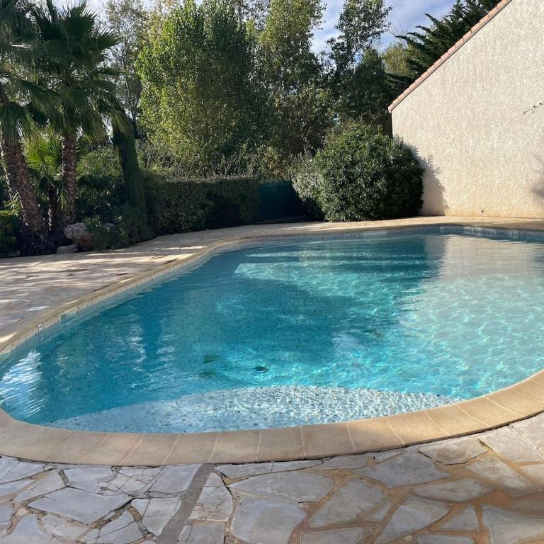 Villa pour 6 - Piscine commune - WIFI - Climatisation - Villa 3 Chambres - 30