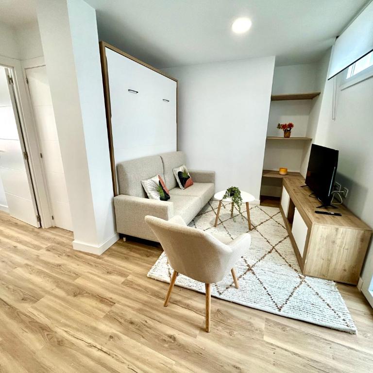 GATU Apartartamentos Latitud Puerto Centro - Two-Bedroom Apartment - 9