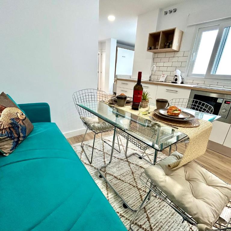 GATU Apartartamentos Latitud Puerto Centro - Two-Bedroom Apartment - 12