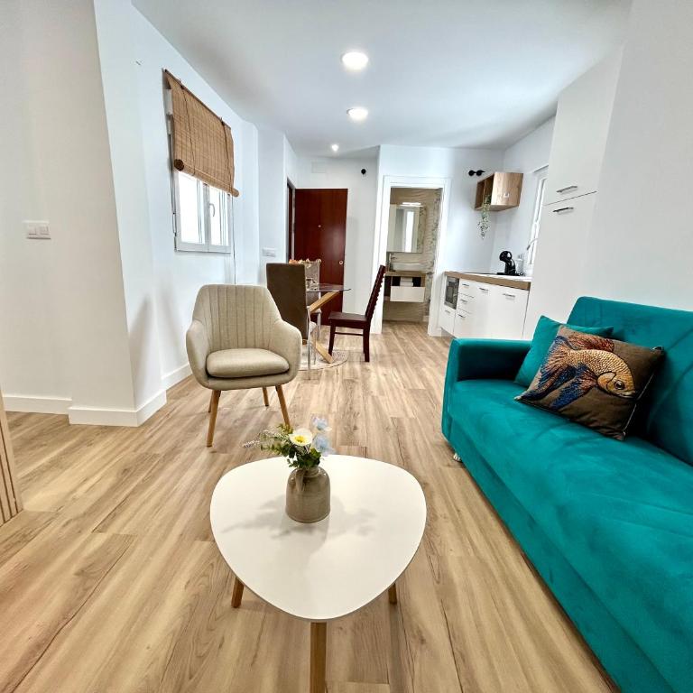 GATU Apartartamentos Latitud Puerto Centro - Standard Triple Studio - 13