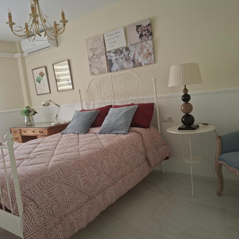 Espectacular vivienda a un minuto andando de la Playa y del Paseo marítimo en Almería - Apartment - 32