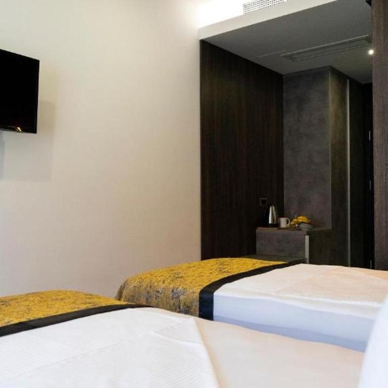 Hotel Pasha - Deluxe Twin Room - 1