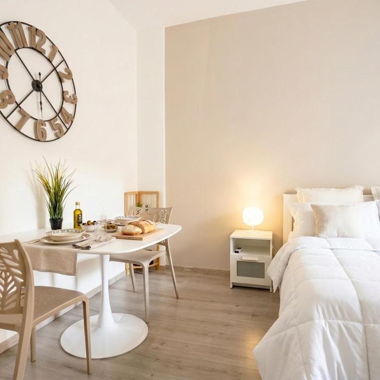 Poggio Suite Bright Urban Stay - Two-Bedroom Apartment - 2