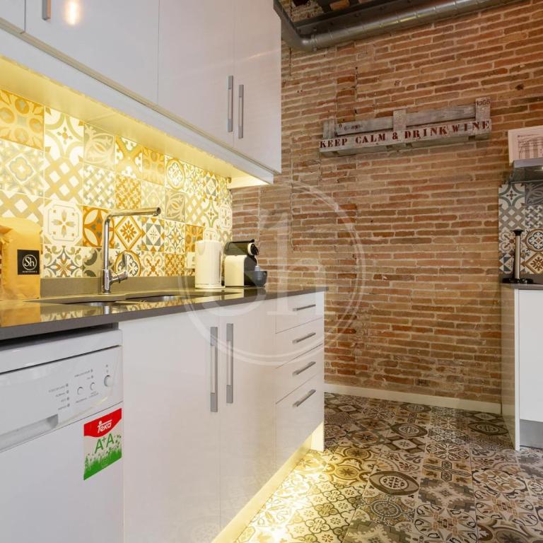 City center Plaza Cataluña apartment - Three-Bedroom Apartment - 2