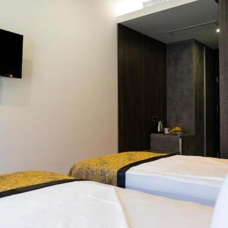 Hotel Pasha - Deluxe Twin Room - 1
