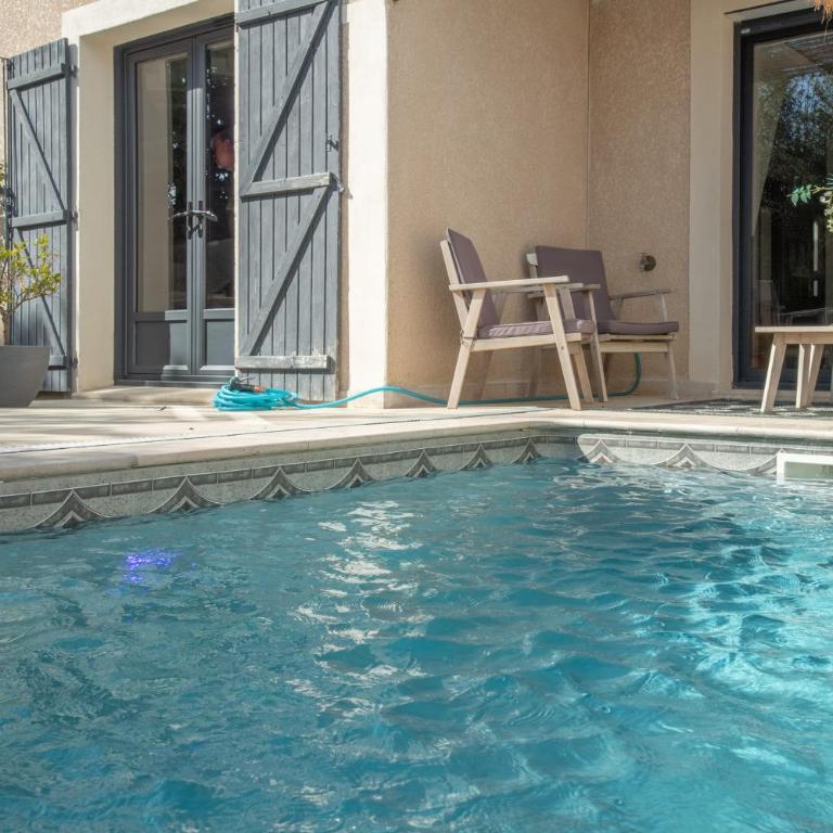 Maison Alba Elegant Home with pool - Casa - 15