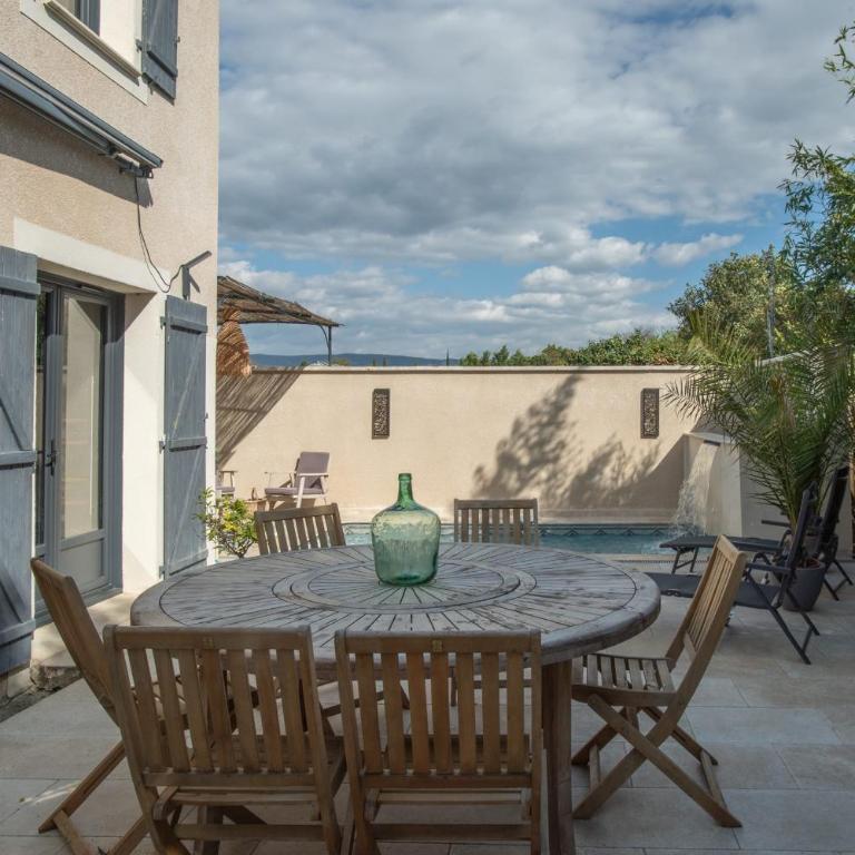 Maison Alba Elegant Home with pool - Casa - 21
