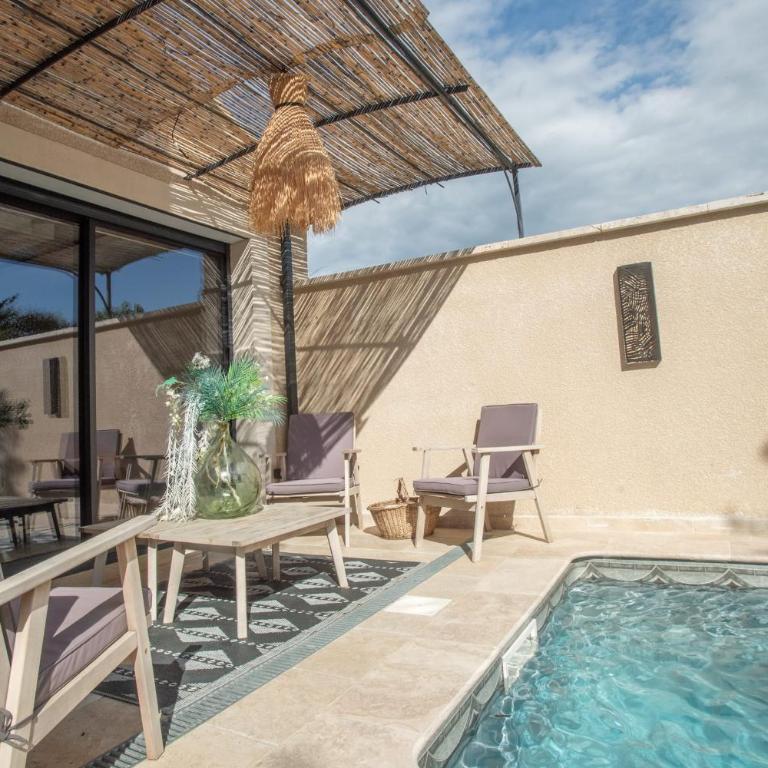 Maison Alba Elegant Home with pool - Casa - 27
