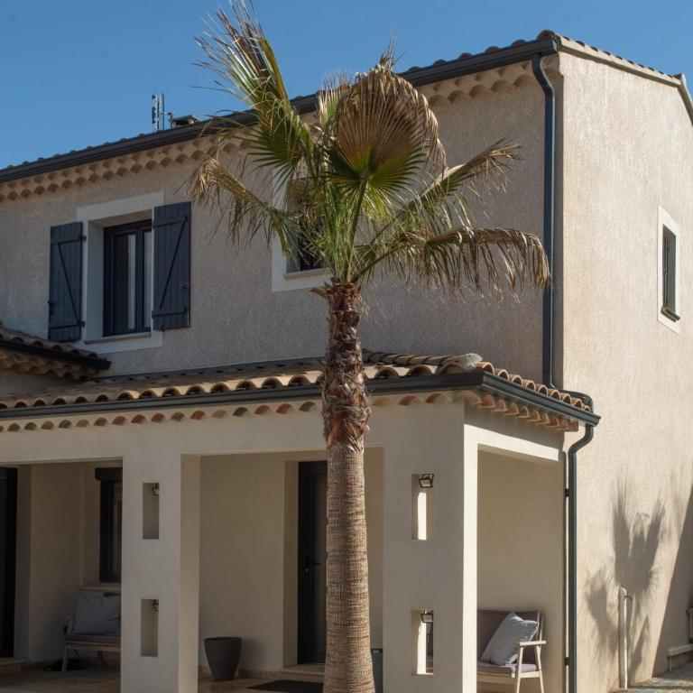 Maison Alba Elegant Home with pool - Casa - 34