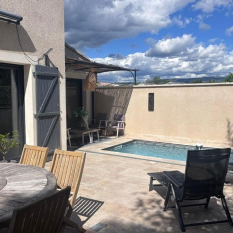 Maison Alba Elegant Home with pool - Casa - 40