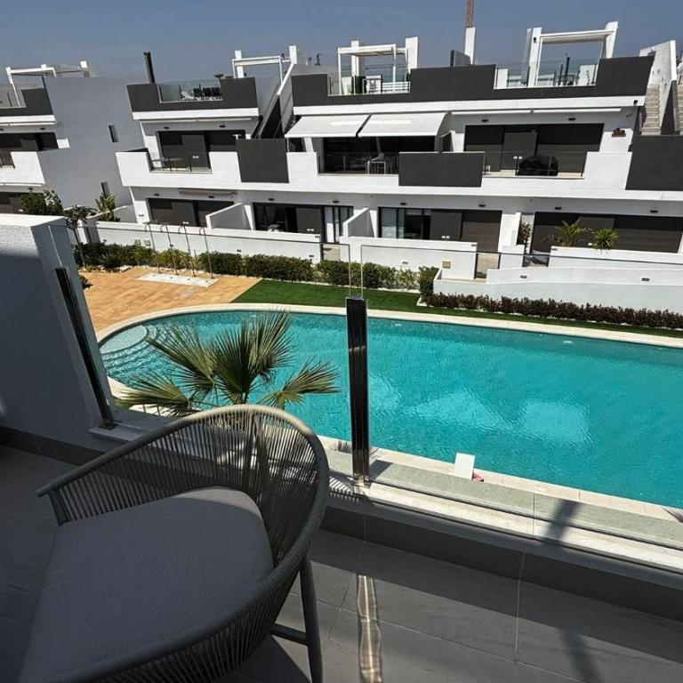 Apartamento BR2 Los Balcones Torrevieja - Apartment with Pool View - 1