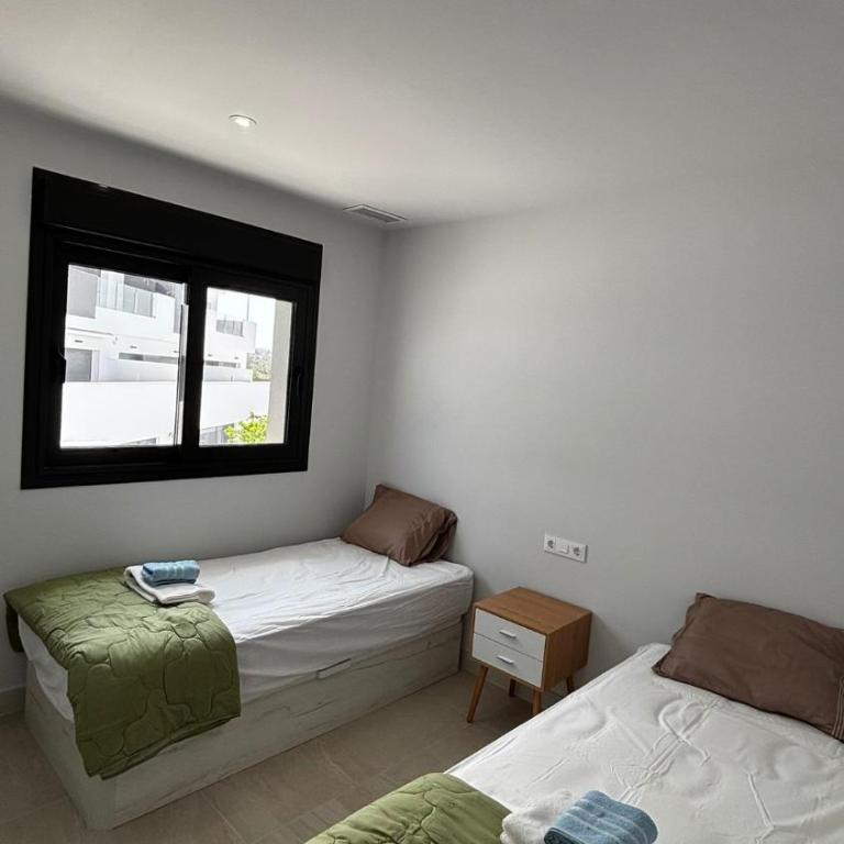 Apartamento BR2 Los Balcones Torrevieja - Apartment with Pool View - 17