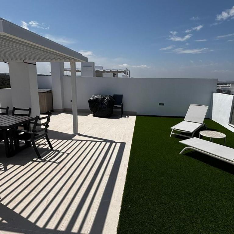 Apartamento BR2 Los Balcones Torrevieja - Apartment with Pool View - 24