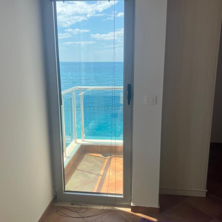 Sirena - Apartman sa 3 Spavaće Sobe i Pogledom na More - 13